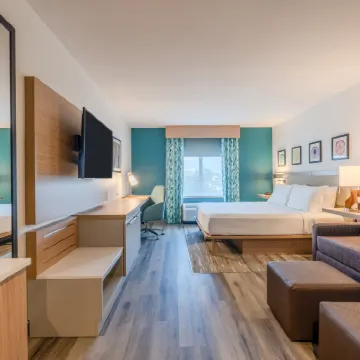 Ft. Lauderdale Airport-Cruise Port, FL Hotels near Publix Super Market at Beachway Plaza