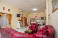 RedDoorz Near Universitas Muhammadiyah Pringsewu Hotels in Pringsewu