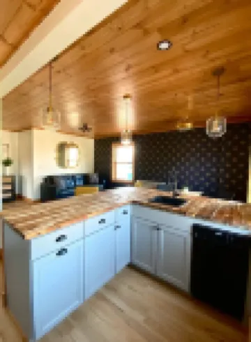 Downtown Sweetwater Suite West