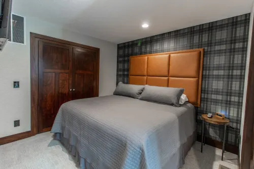Fully Renovated Condo - Sleeps 7!