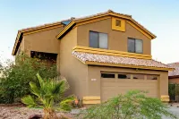 View Fireworks, Restaurants, Stadiums, Heated Pool - 3-Star