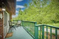 Bridgeview Bend - Charming 3-bedroom house with spacious yard and seasonal creek