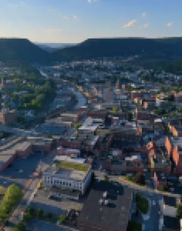 Charming Mountain View Retreat. Cozy place within walking distance to downtown.