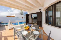 Villa Diama With 3 Bedrooms and 2 Bathrooms