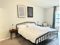 Updated Mid Century Villa! Close to Busch Gardens