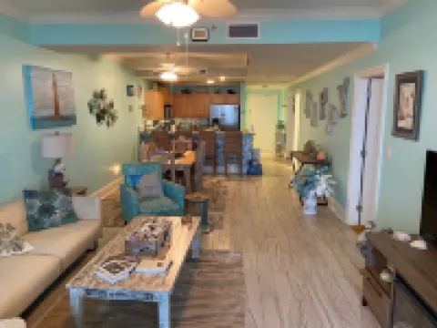 Family Friendly Beautiful Beach Front Unit!