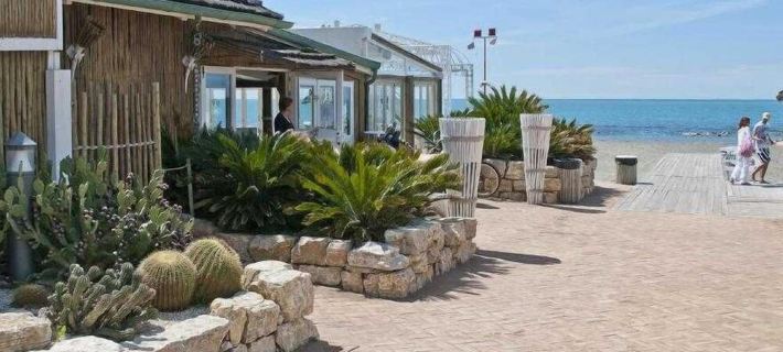 Lovely Sea View Apartment Lido di Ostia, 30 minutes from  center of Rome, Wi-Fi Hotels in Rome