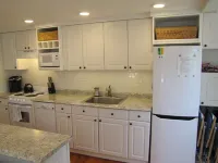 Walk to Town! Bike or Bus to Beach! Charming Cottage- Leeward- on Private Lane