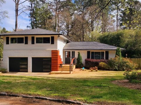 Modern City Oasis with Dream Kitchen and Saltwater Pool