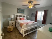 Pool Home with Pool Heater and Hot Tub Near Clearwater and other Fine Beaches. Hotels in Largo