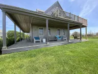 Have it all! The perfect Nantucket getaway for stunning ocean views and beaches!