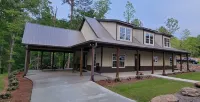 Experience Valley living near the Chattahoochee River