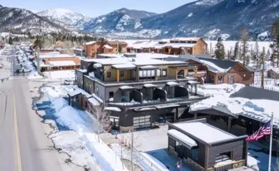 Sky House- Family Friendly Cozy Mountain Escape right in town of Grand Lake Hotels near Quacker Gift Shop Grand Lake