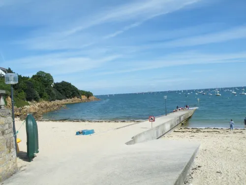 Apartment with breathtaking sea views 50M from the beach