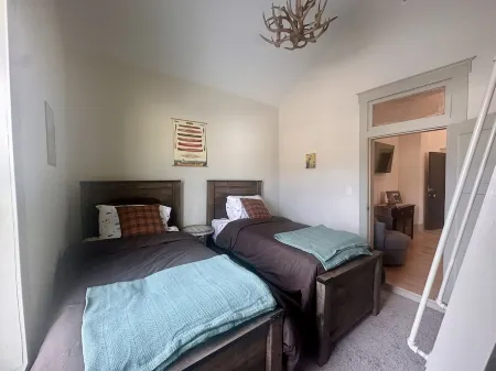 Opera House Suites 3 Отели в г. Кеммерер