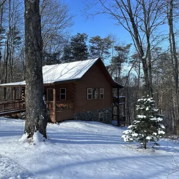 Spacious Log Cabin with Hot Tub, Fire Pit, Large Decks & Wood Fireplace