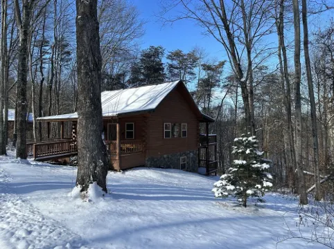 Spacious Log Cabin with Hot Tub, Fire Pit, Large Decks & Wood Fireplace