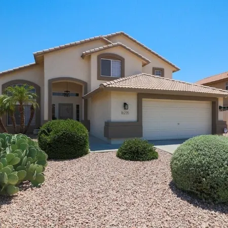Gorgeous SURPRISE GEM 2 Miles to Baseball Stadium