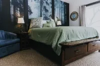 Lake Side Guest House with Hot Tub