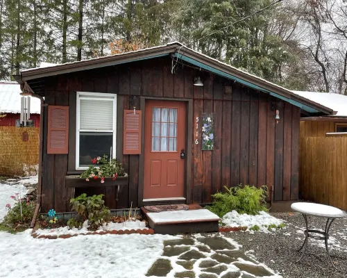 Lily Cottage - a  cozy accomodation moments from the beautiful Ashokan reservoir Hotels in Olive