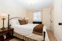 The White Goose Cottage in Downtown Franklin