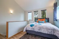 Cypress Cottage: Fabulous and Serene in Nye Beach