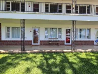 Stunning Lakefront Condo on Lake Hamilton with Year-Round Views
