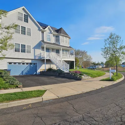 4000+ SqFt Home. Amazing Views, Private,  Close to Downtown and Yale Univeristy Hotel dekat Edgerton Park Conservancy