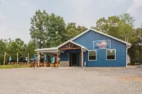 Cheerful 4 bedroom cottage on Kentucky lake