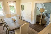 Charming home steps away from Main Street Hudson and Western Reserve Academy