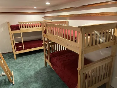 Sleeps 20+ Hillsboro, Beaverton Big and Spacious 7 Bedrooms Các khách sạn gần Glenn and Viola Walters Cultural Art Center