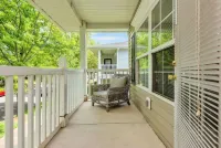2 Bedroom Lake Norman Condo POOL