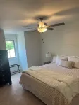 Back To College! 3 Bed Rooms 2.5 Bathroom- College Street near 280
