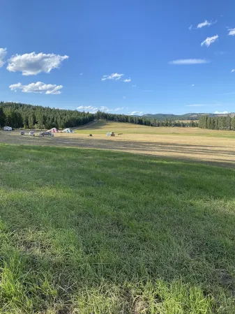 Cabin with peekaboo views of Glacier Park