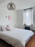 Clécy center, 10 min walk from the banks of the Orne .4 to 10 people adjustable rates