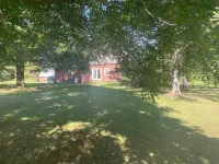 Charming 3-bedroom cottage in Hampden with AC, WiFi