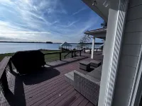 Paradise on Lake Murray, SC with deck, dock, great views, fishing, fire pit.