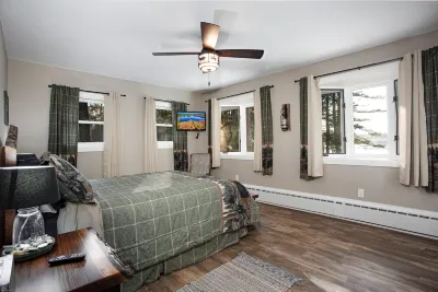 Beautiful Lakefront Home on Crystal Clear, Private, Full Recreation Lake
