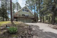 2400 Square Ft. 4 Bedroom Sierra Blanca Soft Mountain Views Home Central Cooling