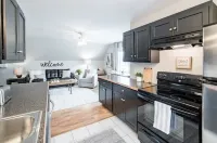 The Treehouse Private Apt 15 min to Lynchburg Hotels in Appomattox County