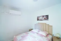 Forum-La gare apartment, T2 50 m2, air-conditioned, garage, courtyard 80m2
