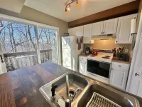 Travelers' Rest--Your Wintergreen Retreat in the Center of it All!