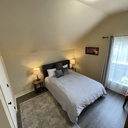 Blue Mist Victorian 5bed/2bath Victorian Gem