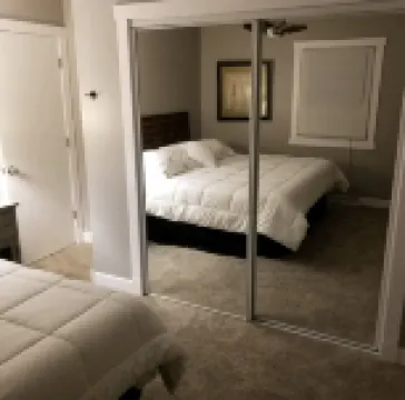 Beautiful 2 Bedroom Duplex Hotels in Fond du Lac