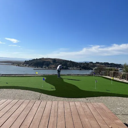 Spectacular Bay View home close to Napa and San Francisco