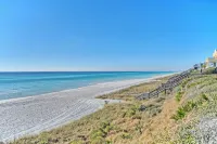 Southside of 30A, Gated Beachfront Pool Sleeps 7 , 2 Min Walk to Rosemary, New !