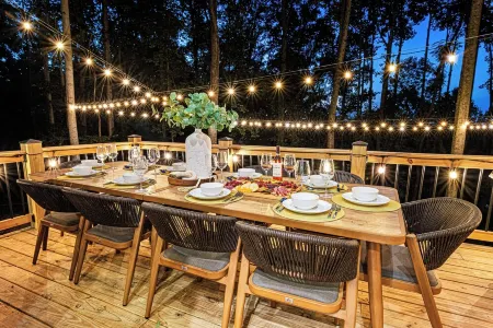 Lamplighter House - Hot Tub, Firepit, Sauna & Games 15-min from Asheville, NC