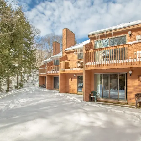 3 Bedroom Condo in Nordic Village/Nordic Wilderness - 1 mile to Storyland,