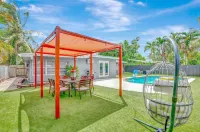Modern 3Br Pool Home with Game Room Near Beaches!