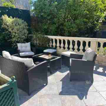 Appartement Centre Ville D'auray Avec Grande Terrasse et Jardin Privatif Hotel Exterior